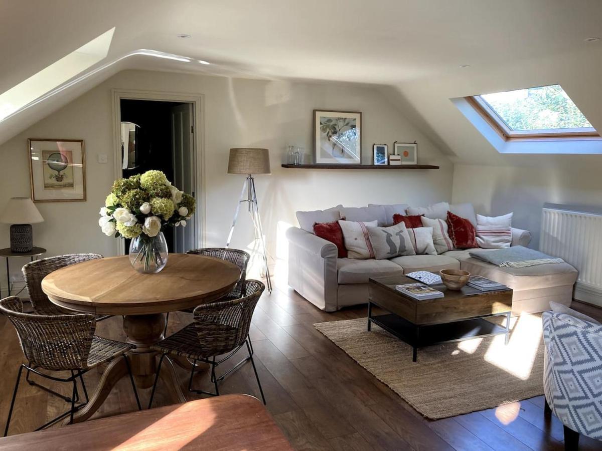 Larkham Loft Apartment Teffont Magna Bagian luar foto