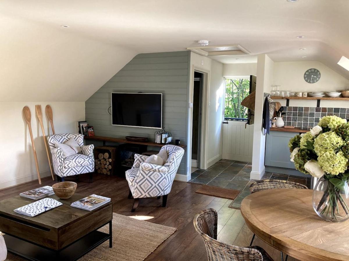 Larkham Loft Apartment Teffont Magna Bagian luar foto