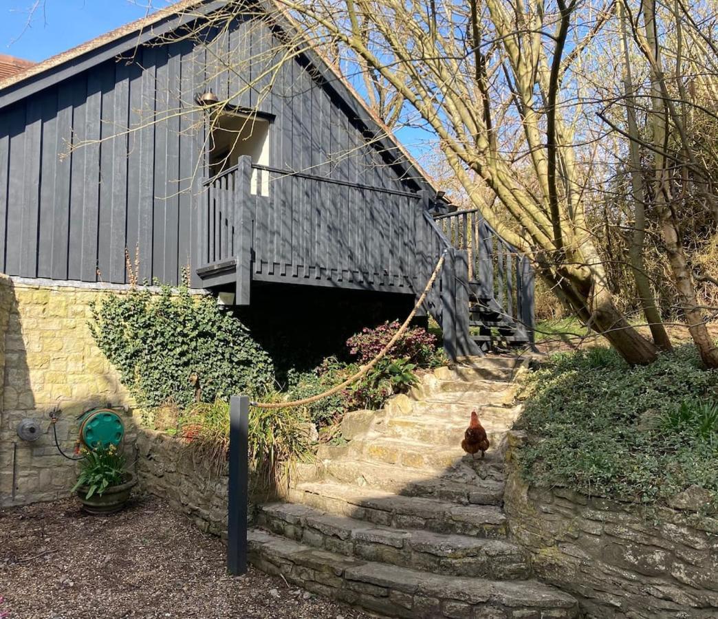 Larkham Loft Apartment Teffont Magna Bagian luar foto